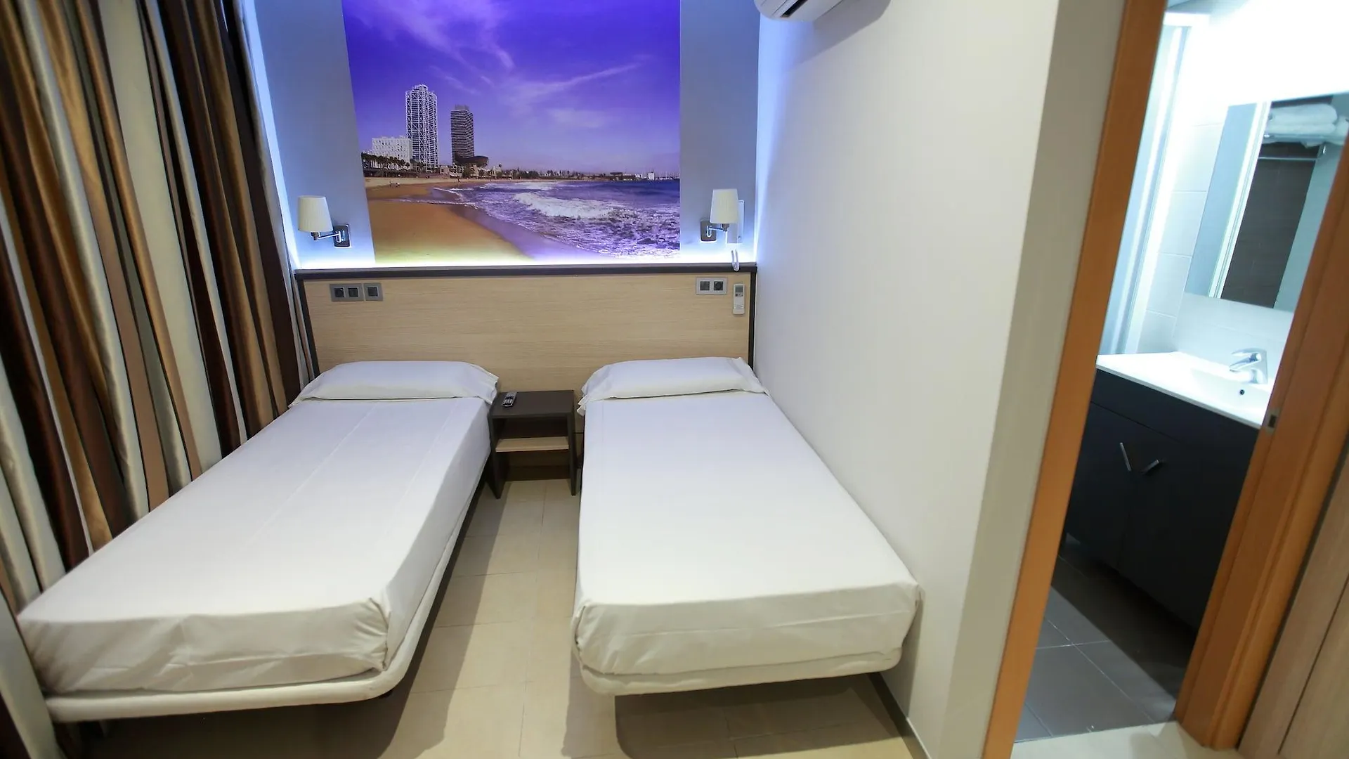 Hostal Las Flores Ramblas Barcelona Pensjonat