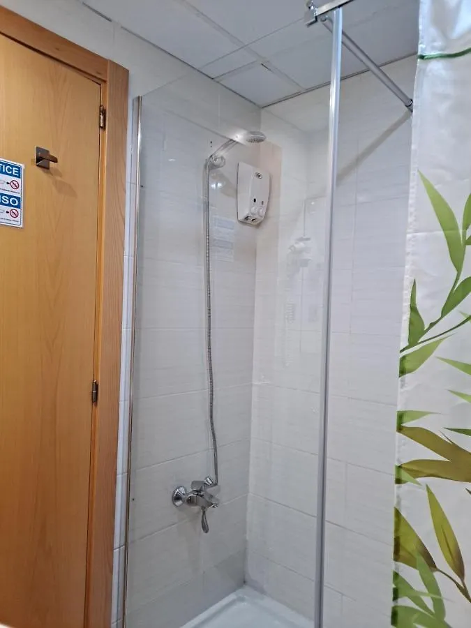 Hostal Las Flores Ramblas Barcelona Hiszpania